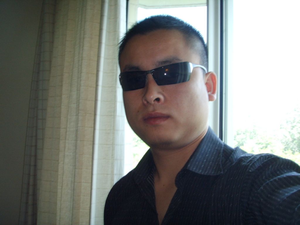 �人���γ���