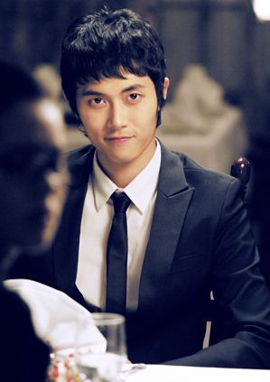 �Ͼ�����˧����Ů