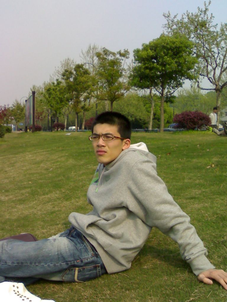 ���ݰ���С˧����