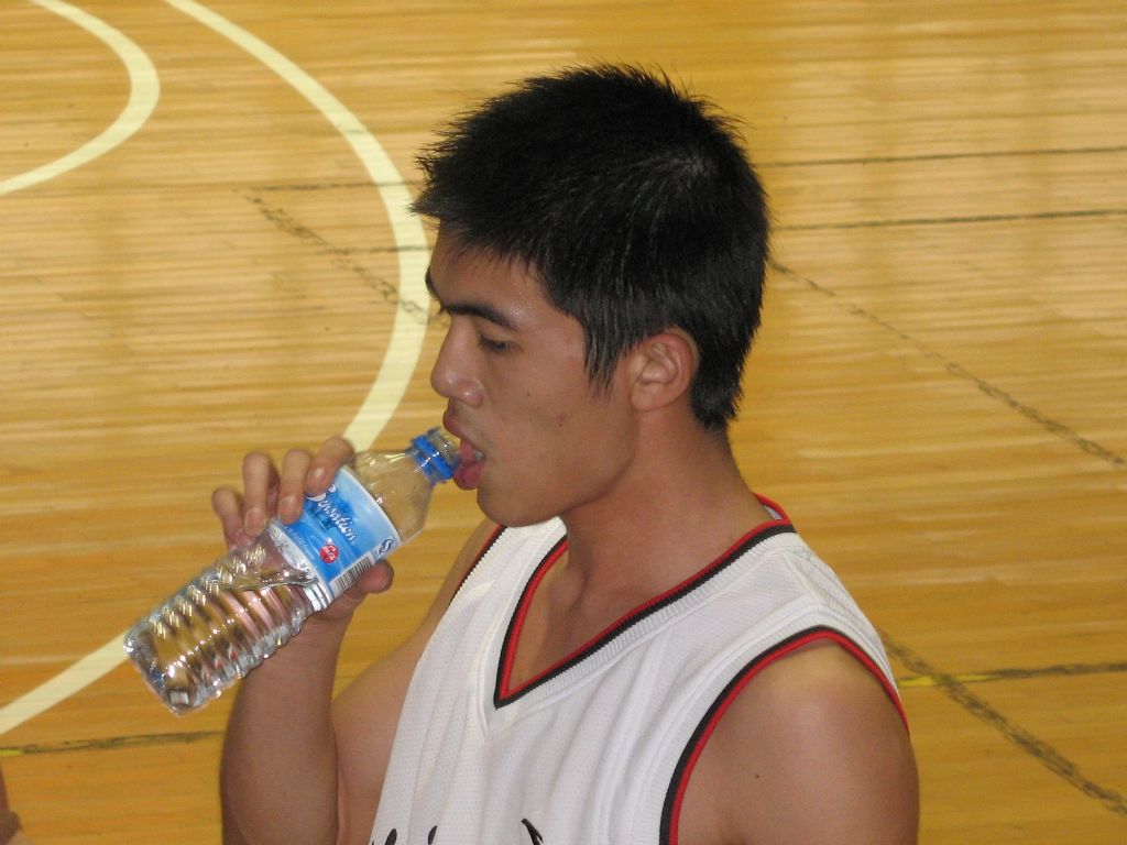 ���ݰ���С˧����