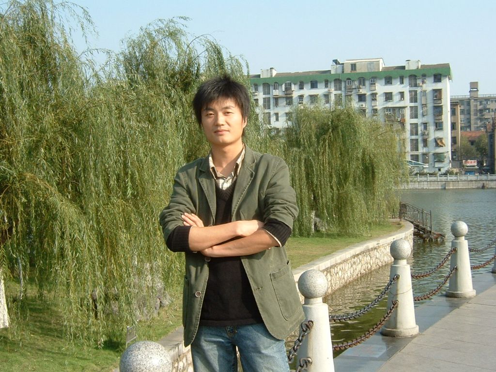 ����������΢Цʱ����