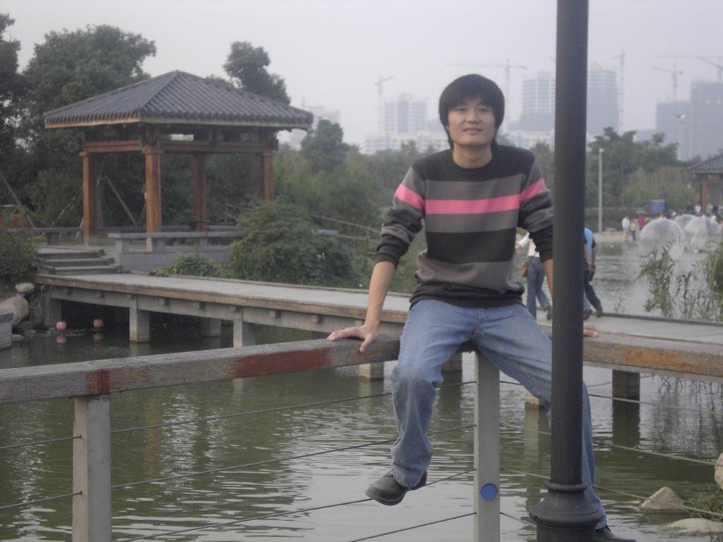 ����������΢Цʱ����