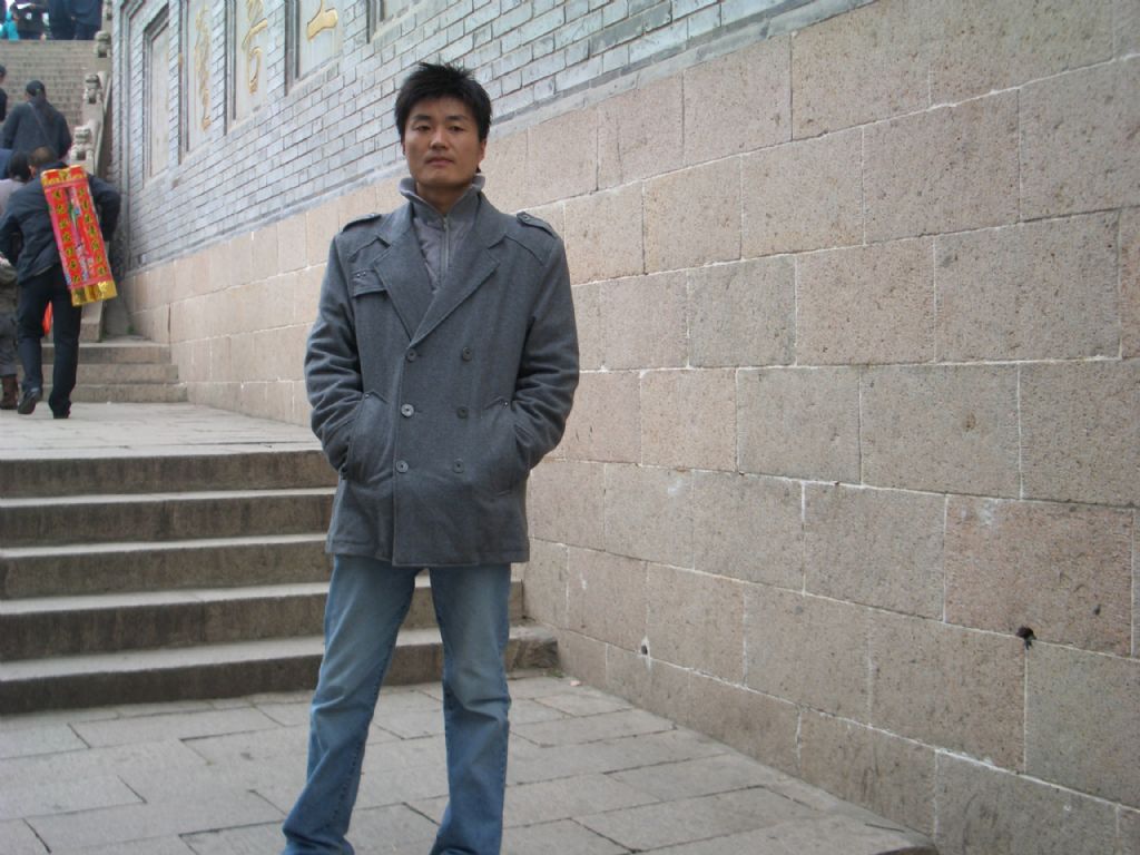 ����������΢Цʱ����