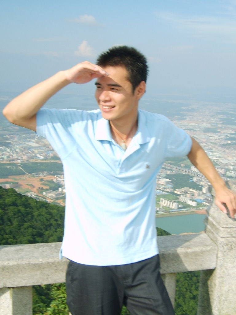 ���ڰ����Ұ�˭����