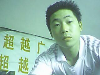 �人���γ�Խ���