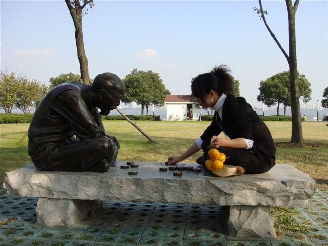 ����������