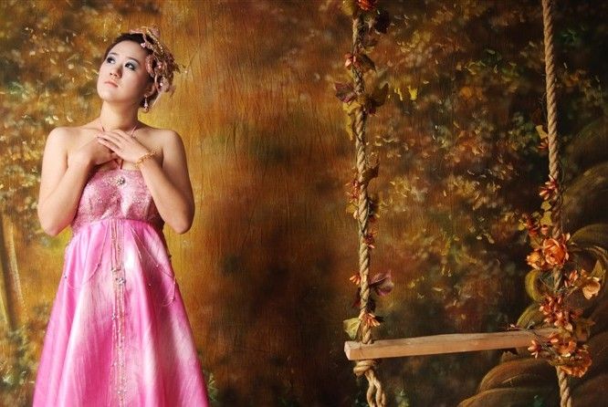 �����Ը�СŮ��