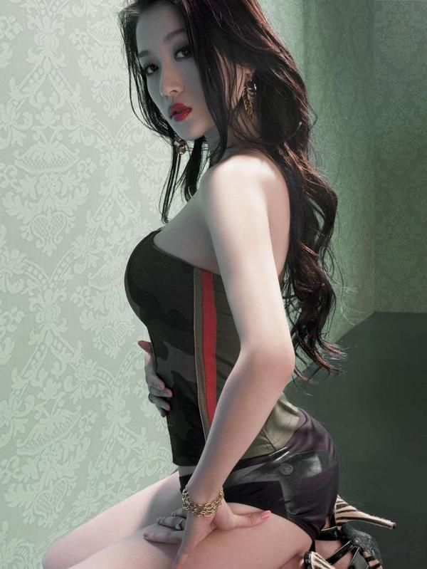 赸