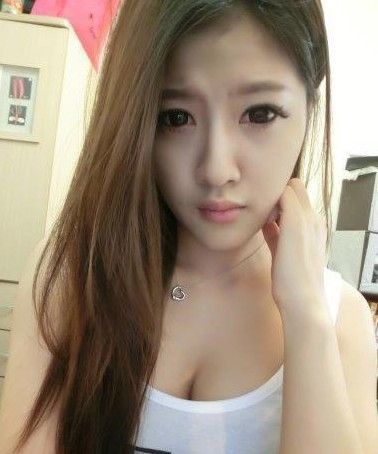 ڰ