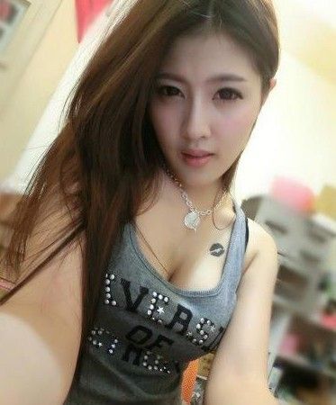 ڰ