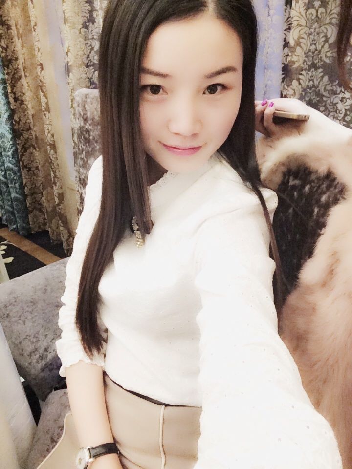 陪游玩网那抹笑，暖了一季