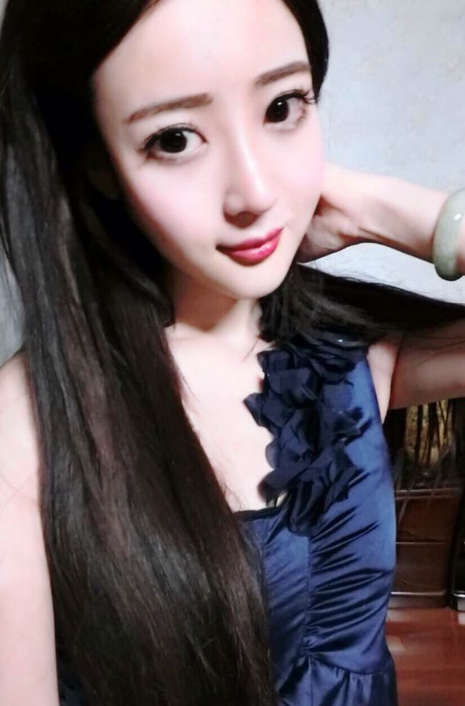 ¼