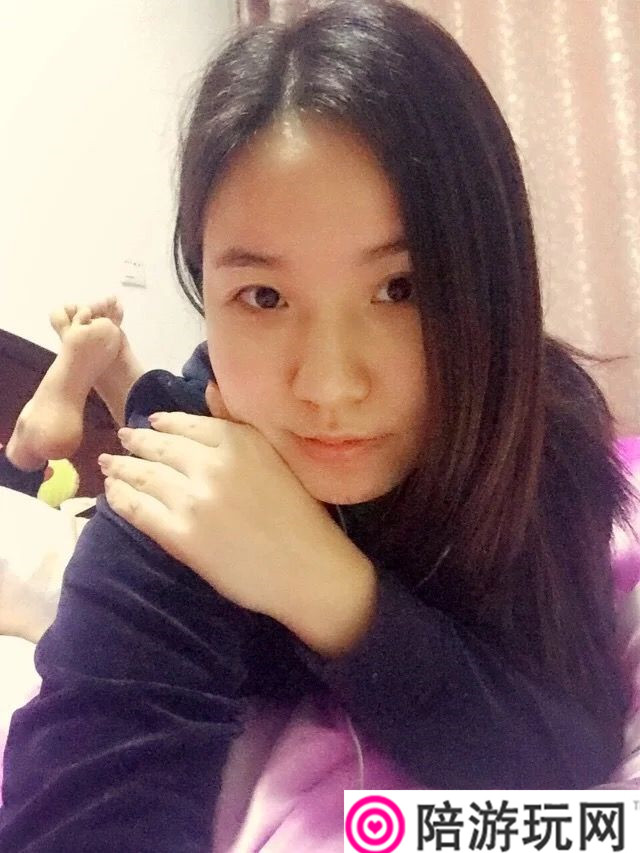 Ϻ