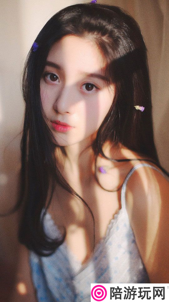 Ƭ