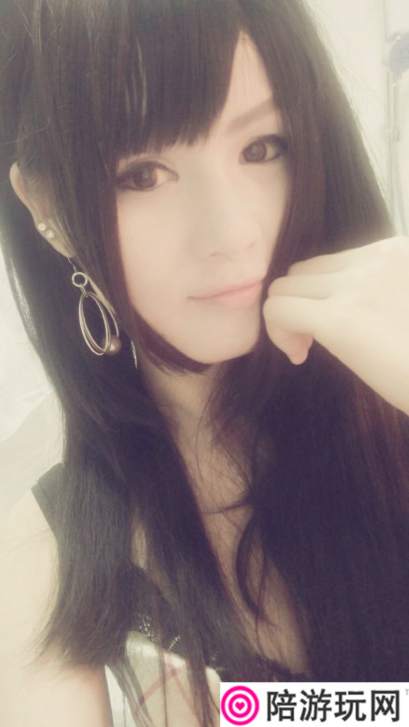 Ϻ
