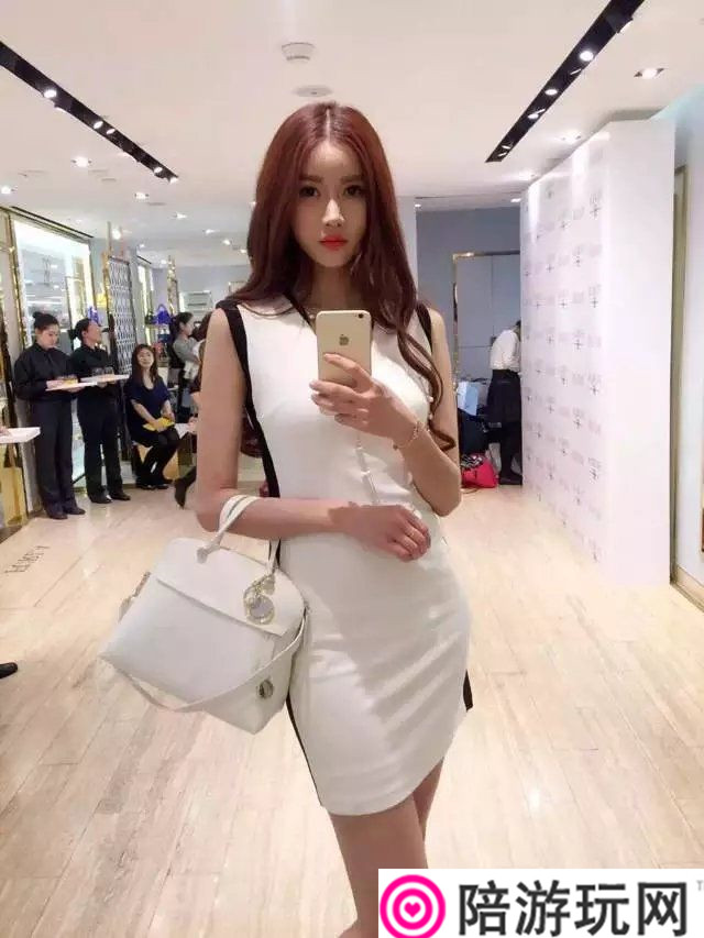 Ƭ