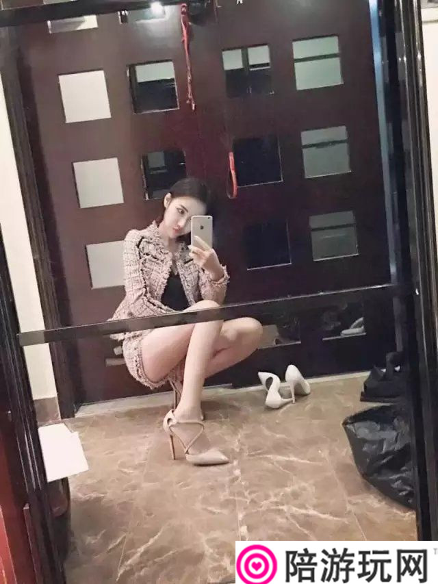 Ƭ