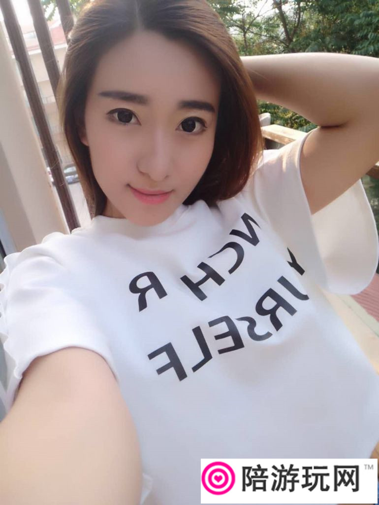 Ƭ
