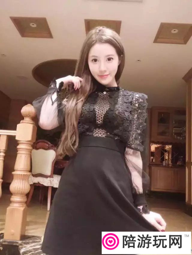 Ƭ