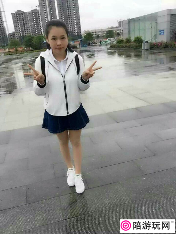 Ƭ