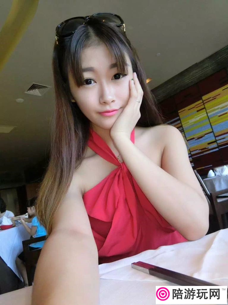 Ů