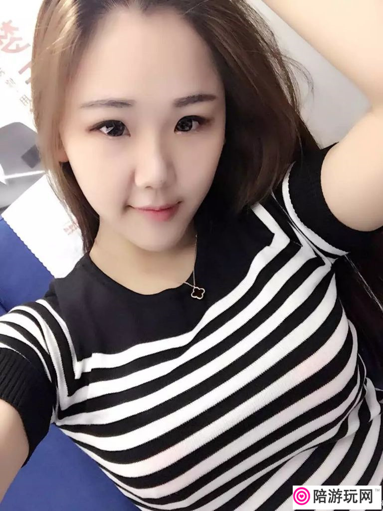 Ƭ