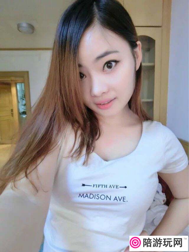 Ұ