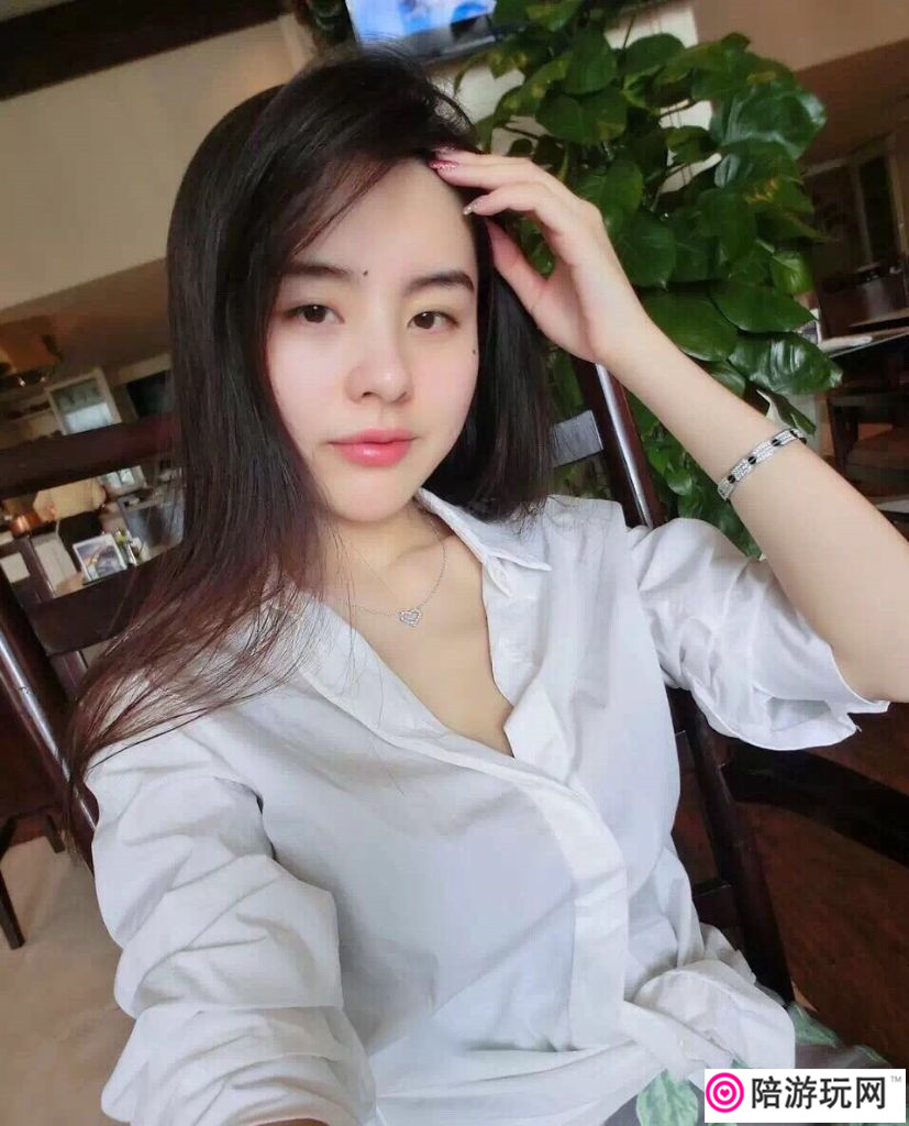 Ƭ