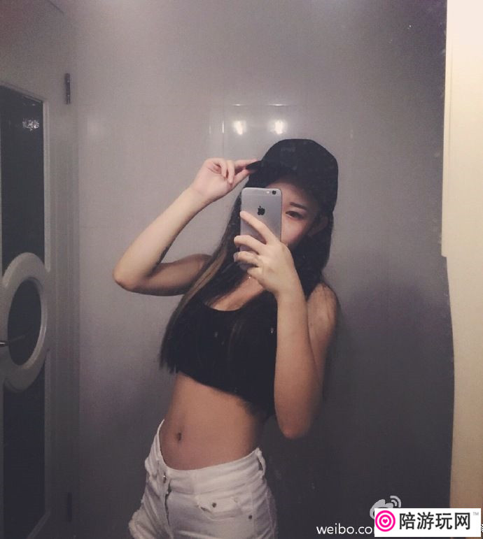 Ƭ