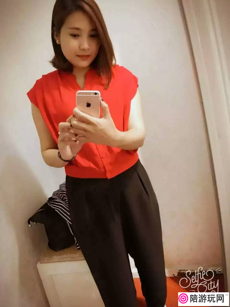 Ƭ