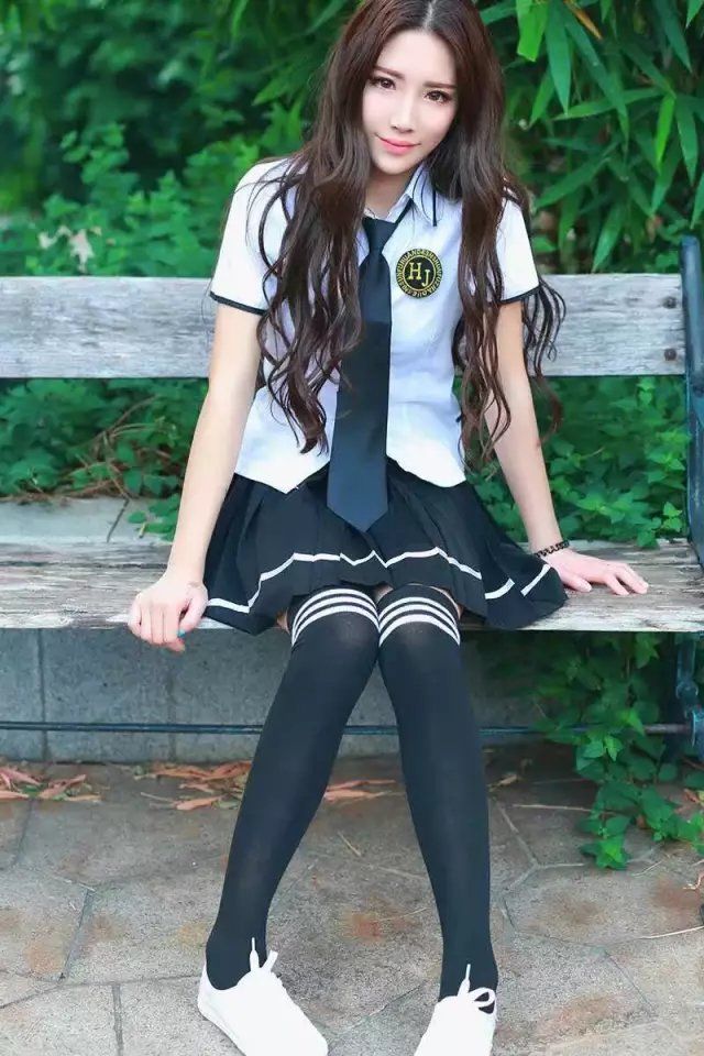 Ƭ