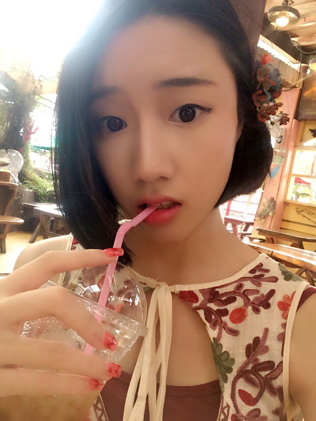 Ƭ