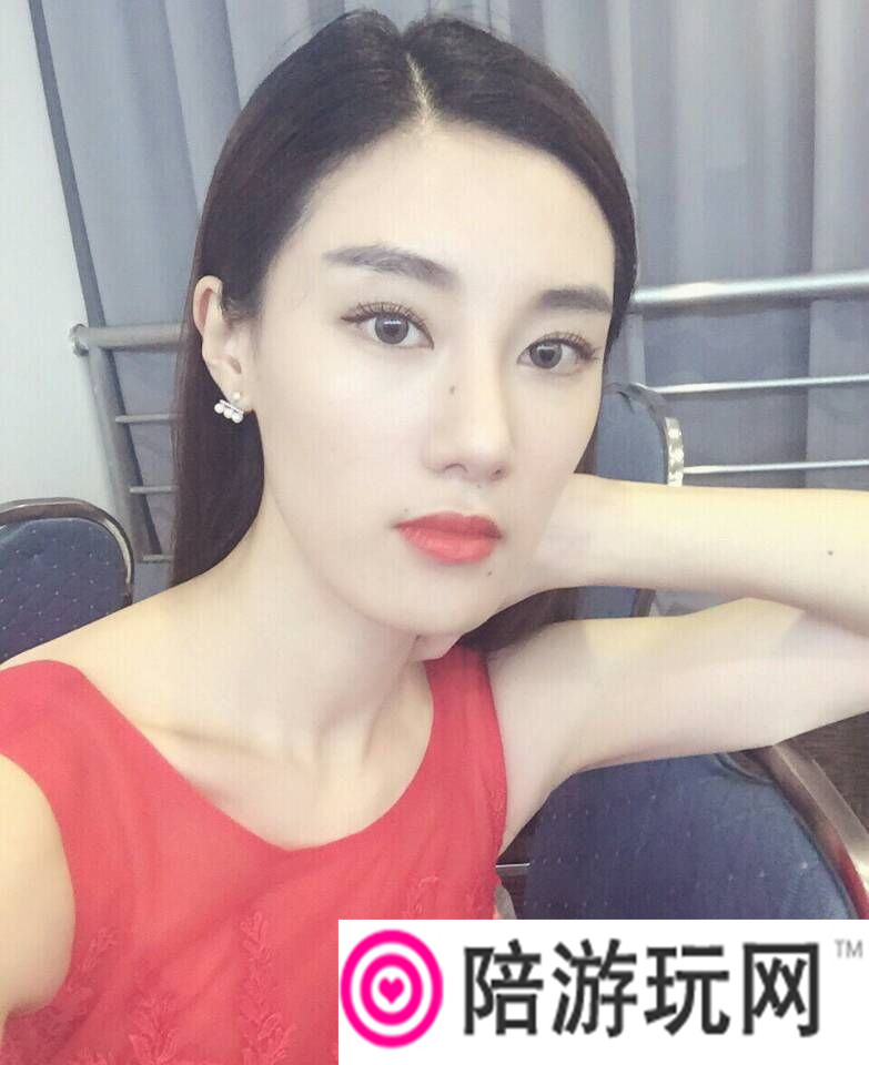 Ƭ