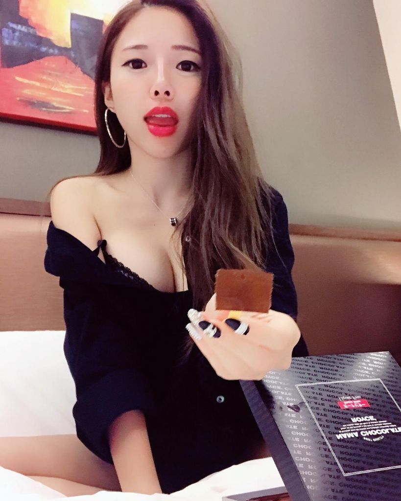 Ƭ