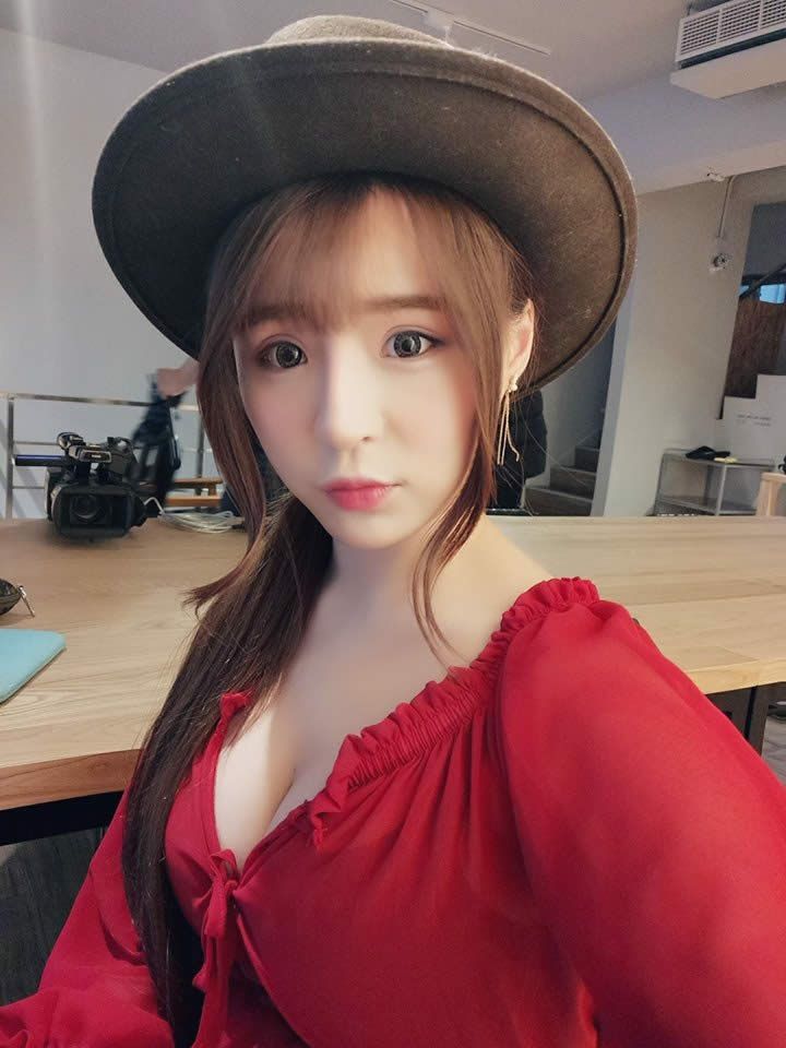 Ƭ