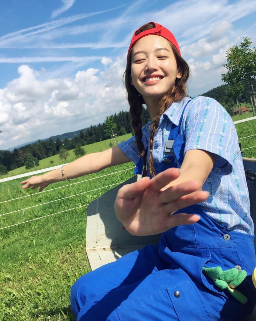 Ƭ