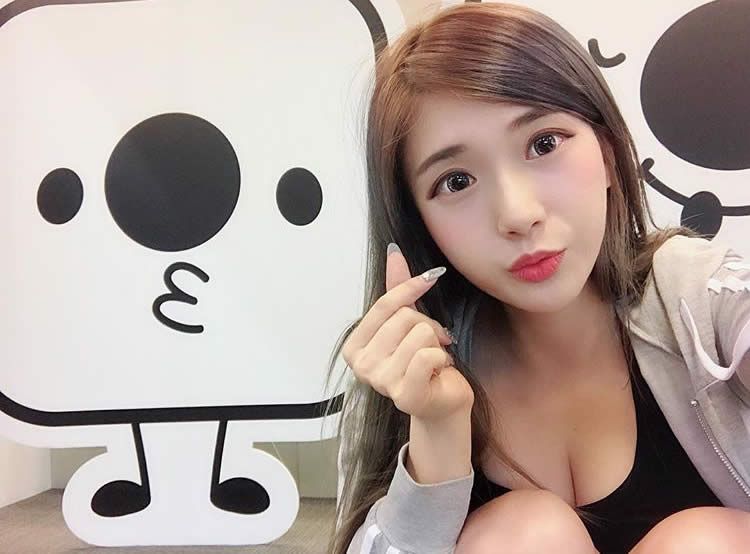 Ƭ
