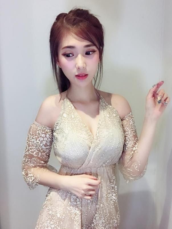 Ƭ