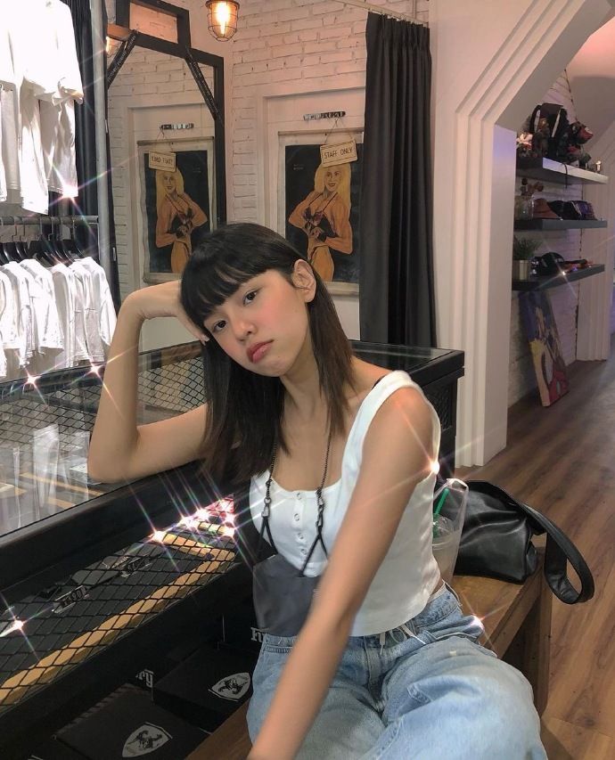 Ƭ