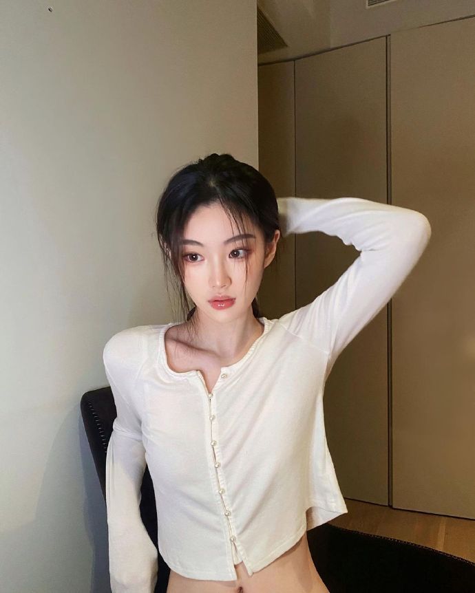 Ƭ
