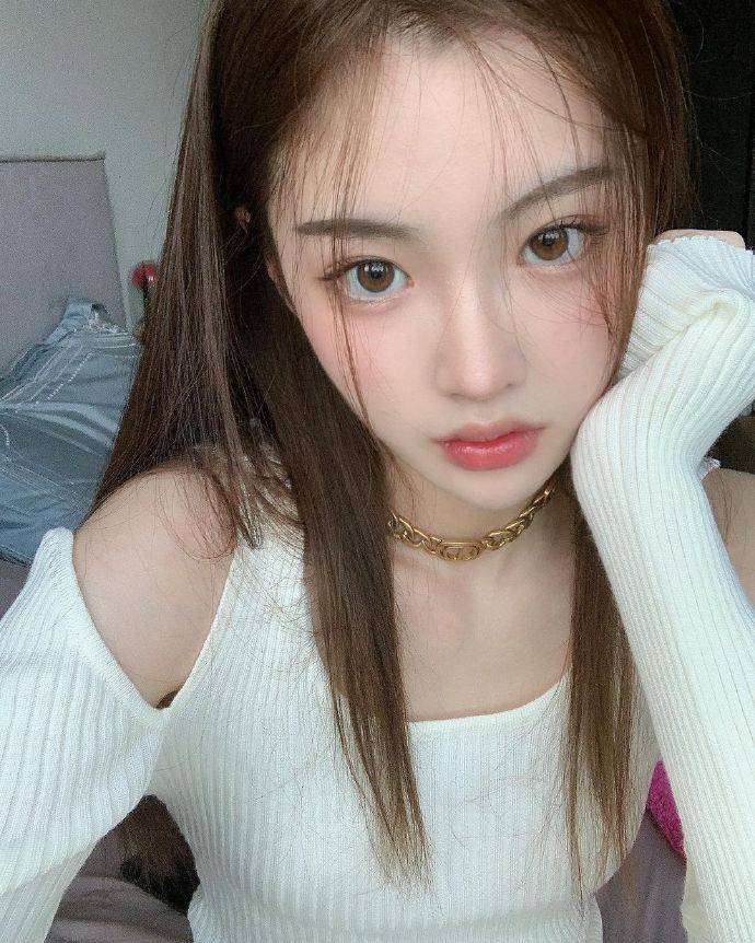 Ƭ