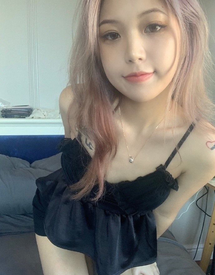 °