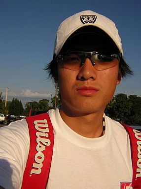 ��������վ��ǽ��