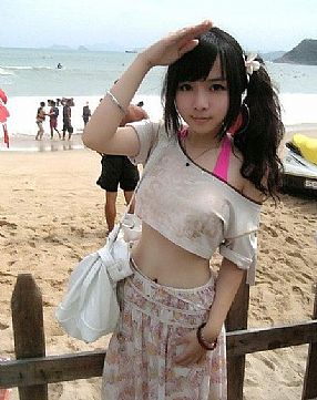 輎