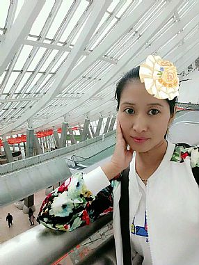 ����������