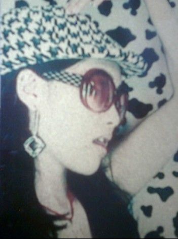 ��������