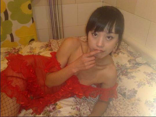 ��������