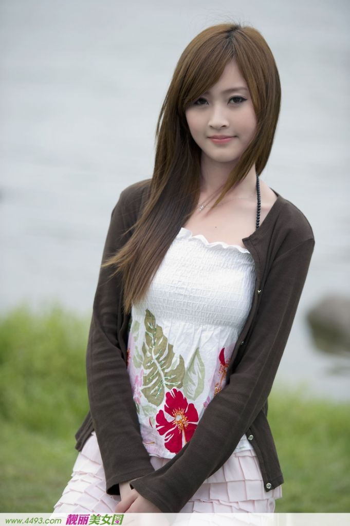 /潿