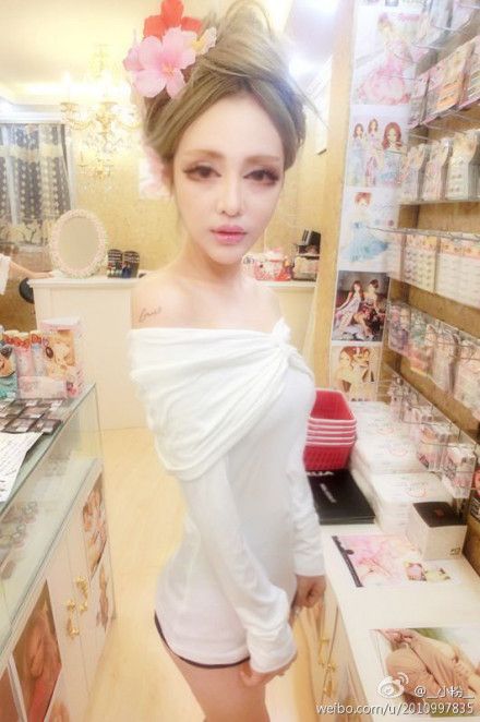 ��������