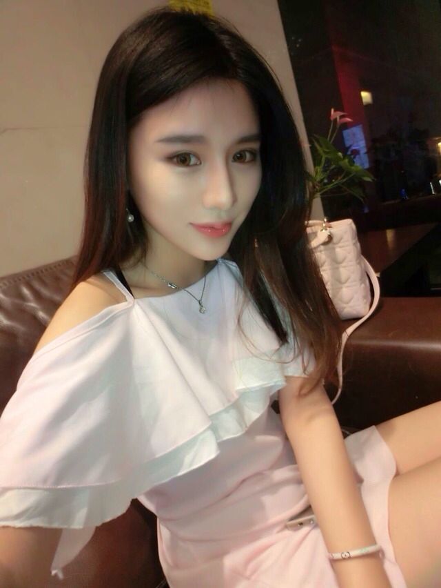 Ů..